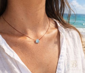 Collier aigue marine brute