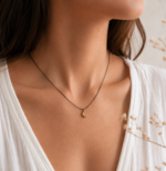 Collier croissant de lune doré