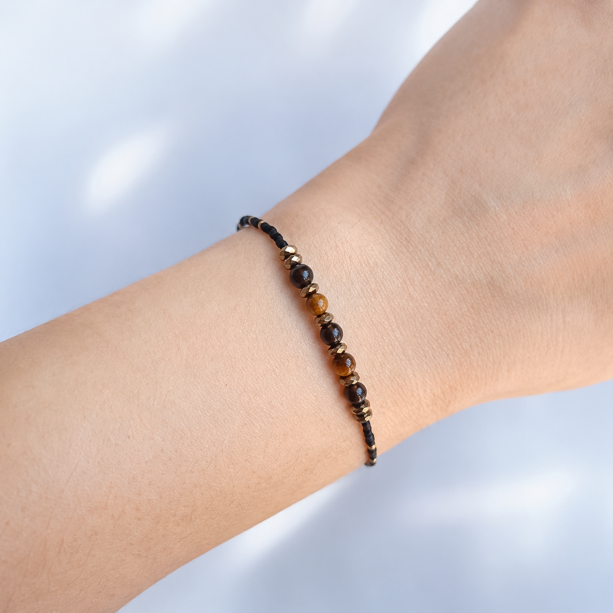 an1 pulsera triple proteccion Bracelet fin Triple Protection. Délicat minimaliste – Image 1